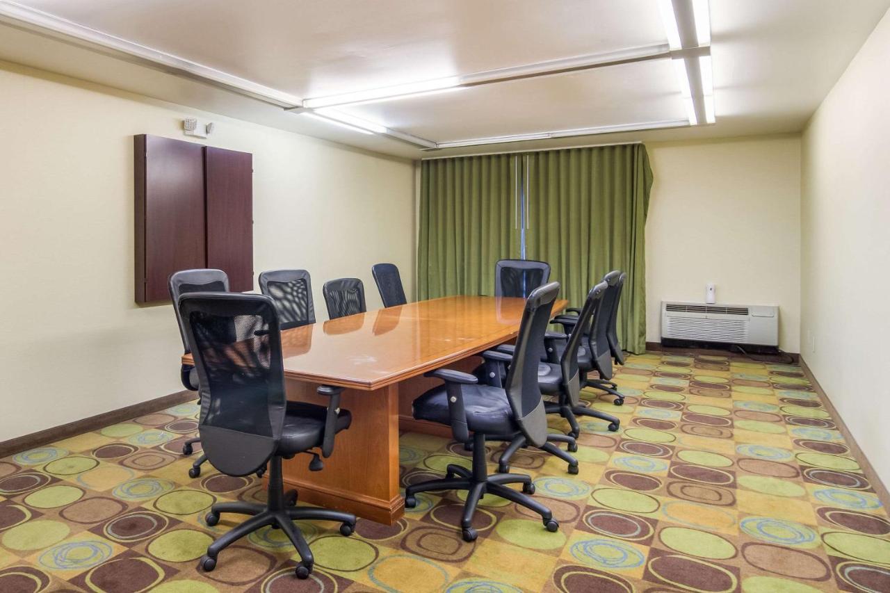 Comfort Inn & Suites Montrose Hill Екстер'єр фото