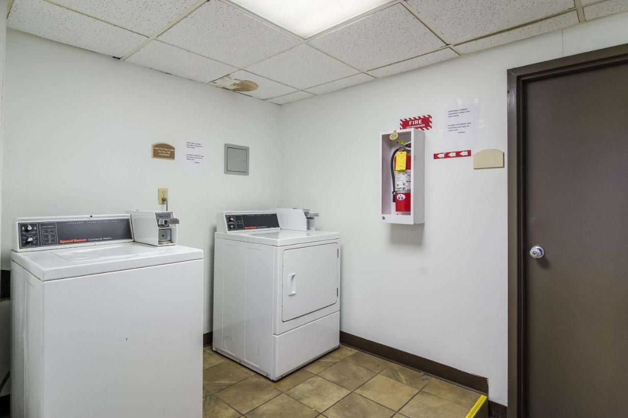 Comfort Inn & Suites Montrose Hill Екстер'єр фото