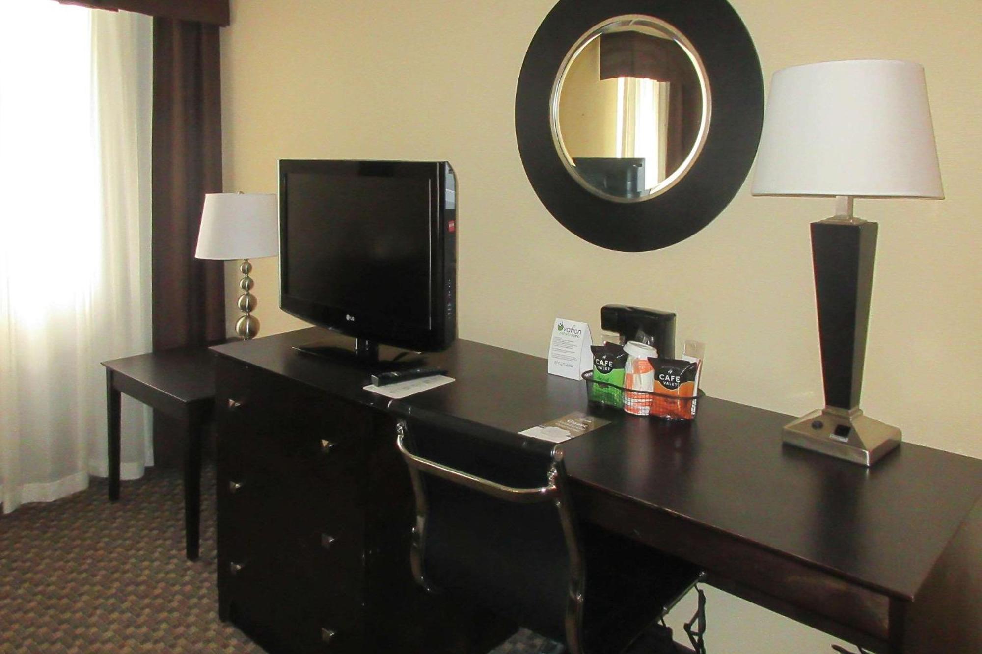 Comfort Inn & Suites Montrose Hill Екстер'єр фото